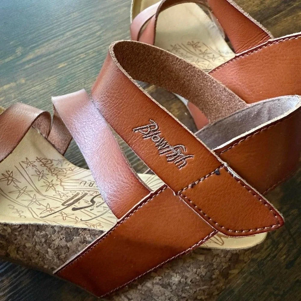 Blowfish Malibu brown cork wedge sandals size 9.5